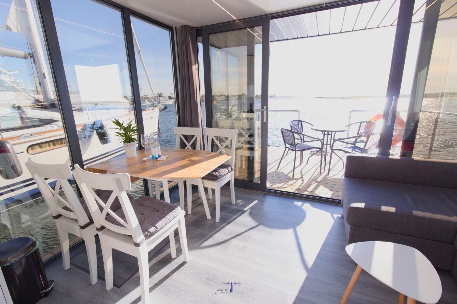 Hausboot Fjord Lacerta Mit Dachterrasse In Wendtorf Exteriör bild